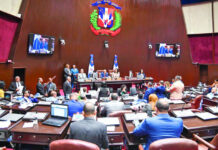 Diputados aprueban proyecto que obligaría la enseñanza de moral y cívica en colegios del país