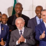 Luis Abinader se consolida en quinto lugar entre dieciocho presidentes