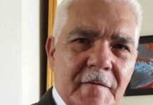 Fallece Claudio Concepción, pionero de la crónica de arte en Santiago