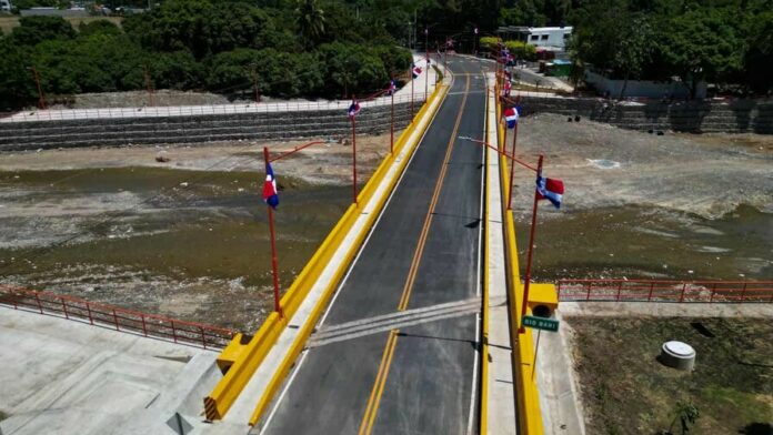 gobierno-inaugura-puente-los-hierros-tras-mas-de-40-anos-de-espera-2fce7222-focus-0-0-896-504