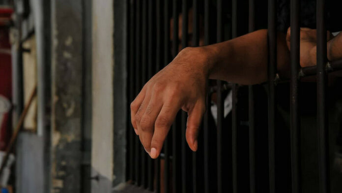 hombre-preso-por-20-anos-sin-sentencia-9616236e-focus-0-0-896-504 (1)