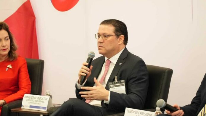 inteligencia-artificial-para-mipymes-en-republica-dominicana-95b52f02-focus-0-0-896-504