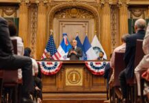 El presidente Luis Abinader se reúne con diáspora dominicana en Brooklyn
