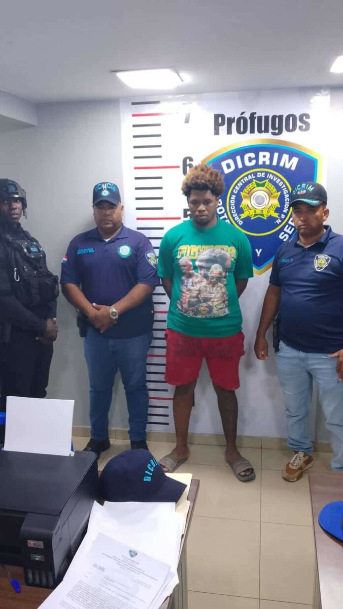 policia-nacional-arresta-acusado-de-violar-y-embarazar-dos-hermanas-94beaf6d-focus-0.2-0.34-896-504