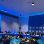 FMI valora desempeño económico y manejo de crisis internacional; fija crecimiento RD en 4.6%