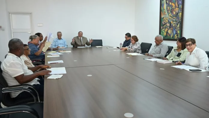 Ministerio-de-Trabajo-destaca-aumento-salarial-de-25-a-operadores-agricolas-1-1536x865.jpg