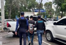 Se entrega adolescente de 17 años vinculado a muerte a tiros de sargento policial en Santiago