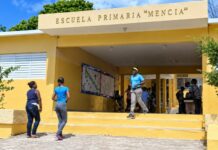 Arrestan hombre que amenazó de muerte a director de escuela en Barahona