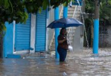 Lluvias continúan y se mantiene suspensión de clases en zonas en alerta amarilla en el país