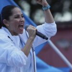 La Policía de Ecuador detiene a la excandidata presidencial del correísmo Luisa González