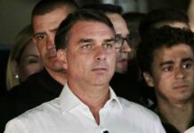 Flávio Bolsonaro ha partido rumbo «exilio» en EEUU